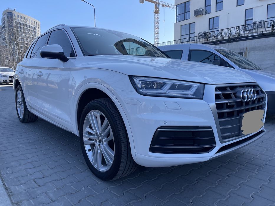 Audi Q5 Premium Plus 2.0T Quattro