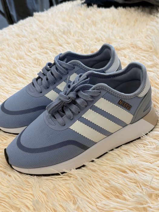 Adidas кросівки 37 р