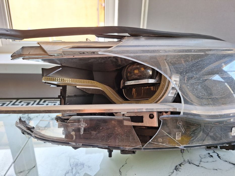 Продам фари Bmw 7series g 11-12 америка adaptive led