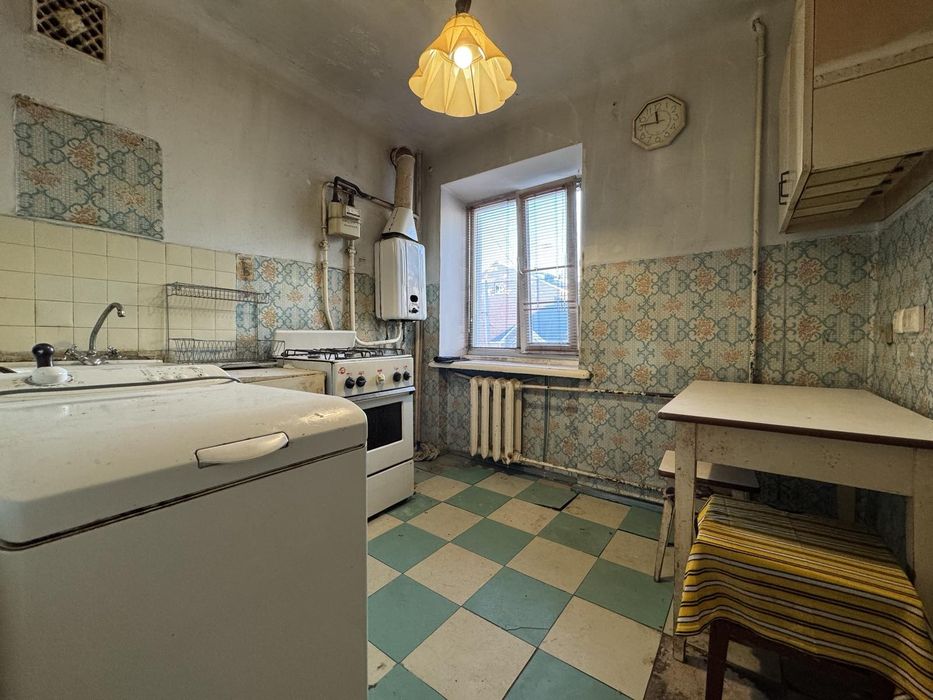 Продаж 2к східний гарна локація
