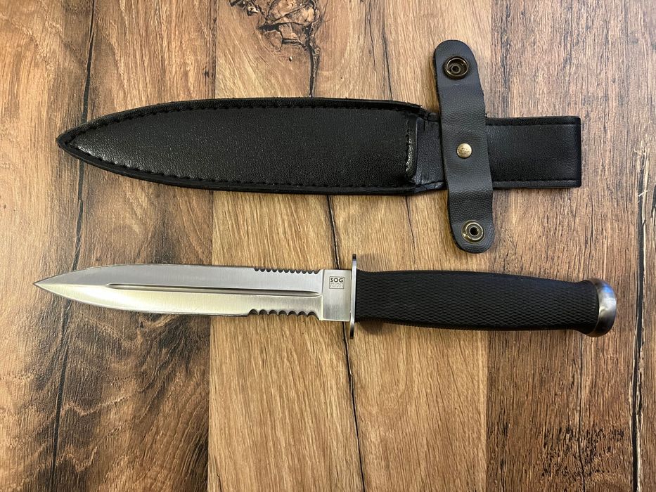 Noż SOG Knives Desert Dagger - NOWY !