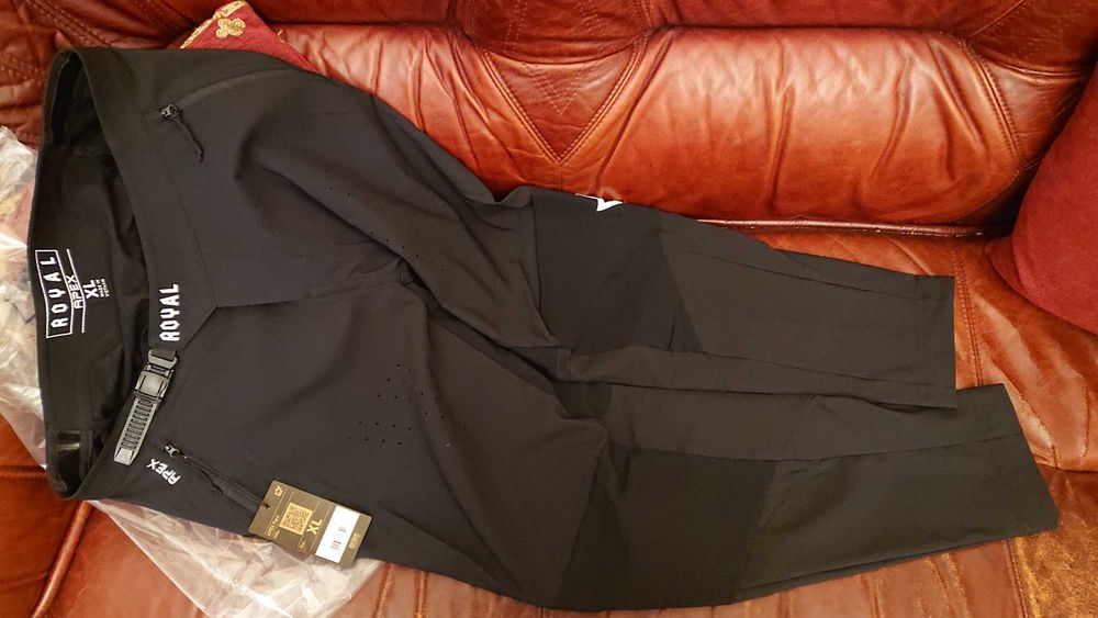 ROYAL Apex Race pants XL велоштани Нові!