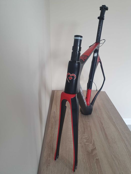 De Rosa SK Pininfarina karbonowa rama aero 50 / Di2 / BB86