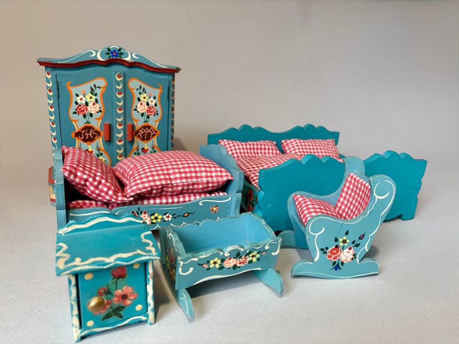 Вінтажний набір іграшкових меблів Dora Kuhn W Germany