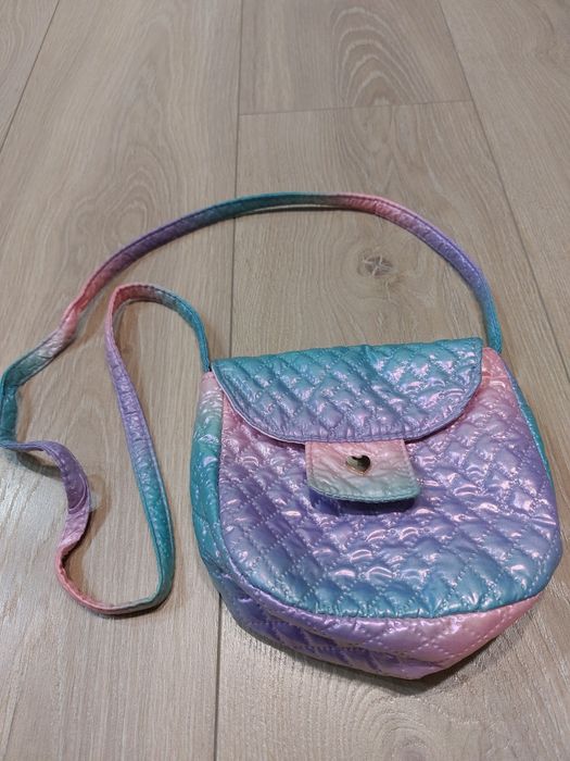 Torebka dziewczęca, Sinsey