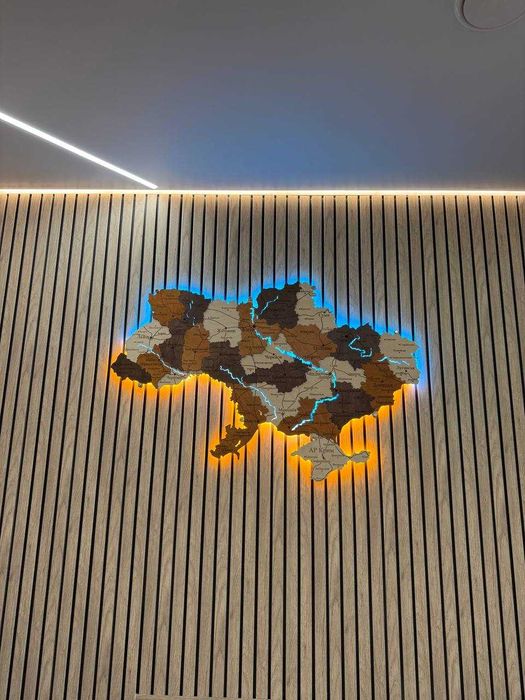 Дерев'яна мапа України з річками та підсвіткою карта Украины с дерева