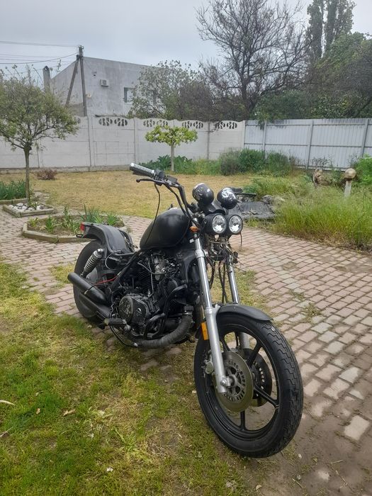 Yamaha virago 700 1985