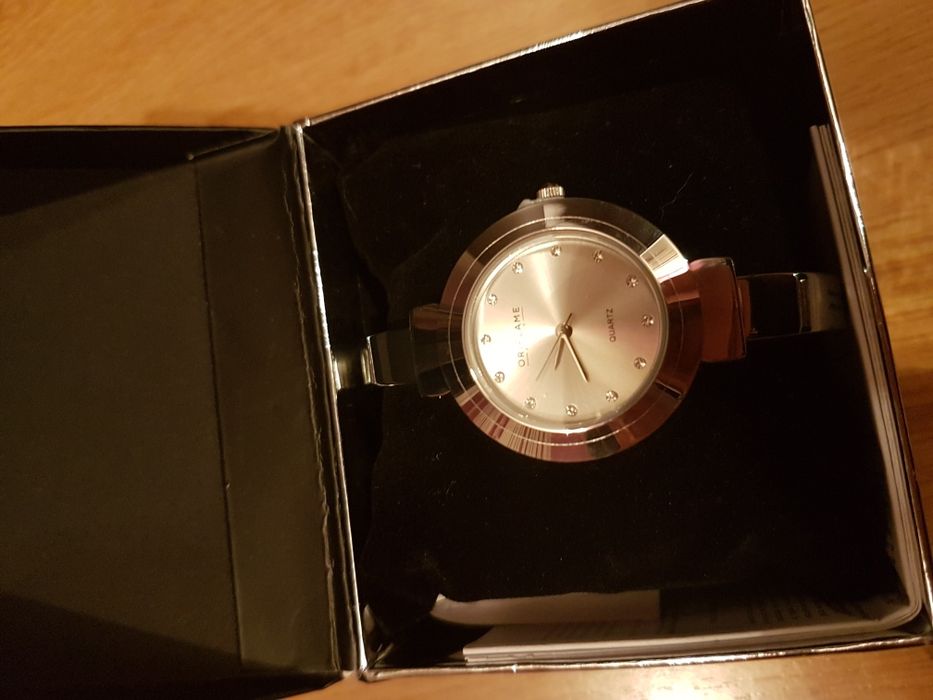 Srebrny zegarek damski