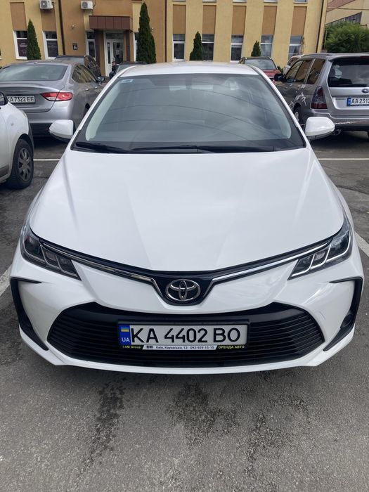 Аренда автомобиля для работы в такси Киев Toyota Corolla 2020