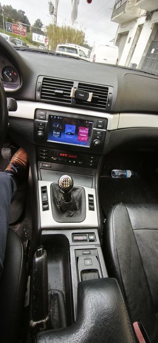 BMW 320D | 150cv | Ano 2004

Elegância, potência e conforto