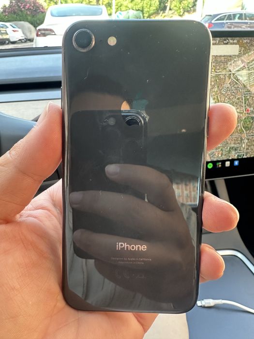 Iphone 8 muito novo