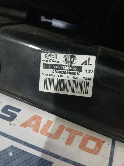 FAROLIM ESQUERDO BRANCA FIAT DOBLO II VERSAO 263 2010-2018 ANO: 2012