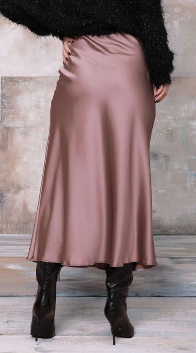 Шовкова спідниця