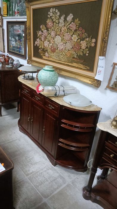 Móvel de entrada tipo aparador