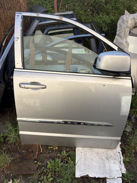 chrysler  dodge  grand vovager błotnik klapa drzwi maska