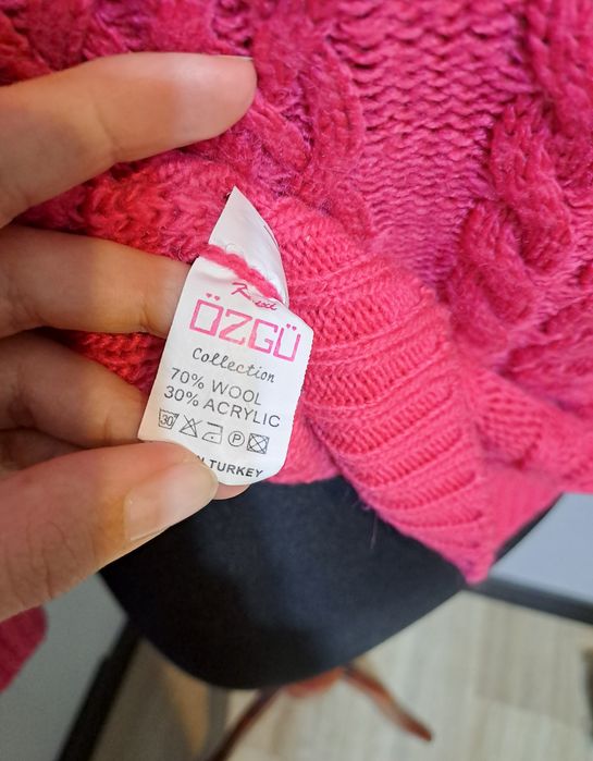 Różowy sweter o grubym warkoczowym splocie wełniany ozgu 34 36