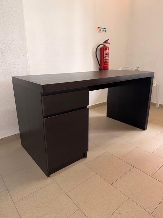 Secretaria Ikea MALM