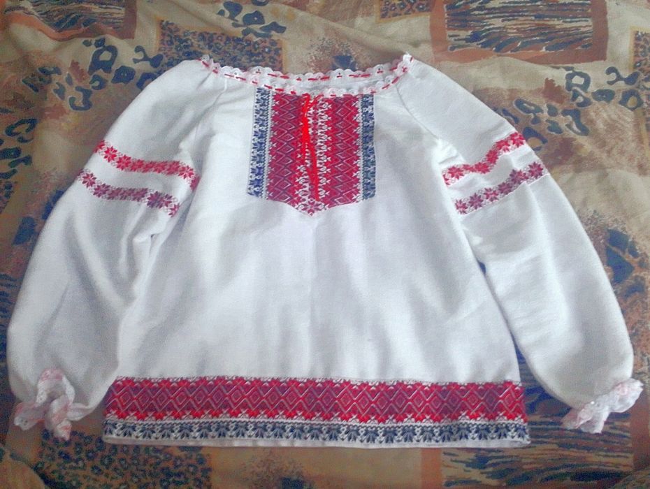 Вишиванка для дівчинки