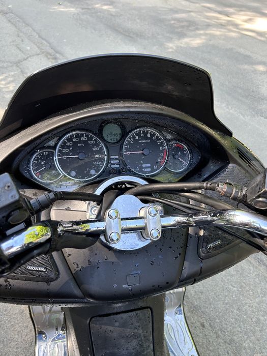 Продам Honda forza