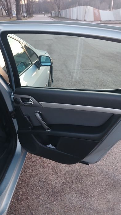 Продам  пежо 407