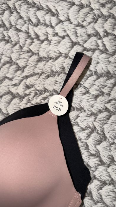 Білизна жіноча комплект чорна і тілесна бюстгальтер 2 шт набір