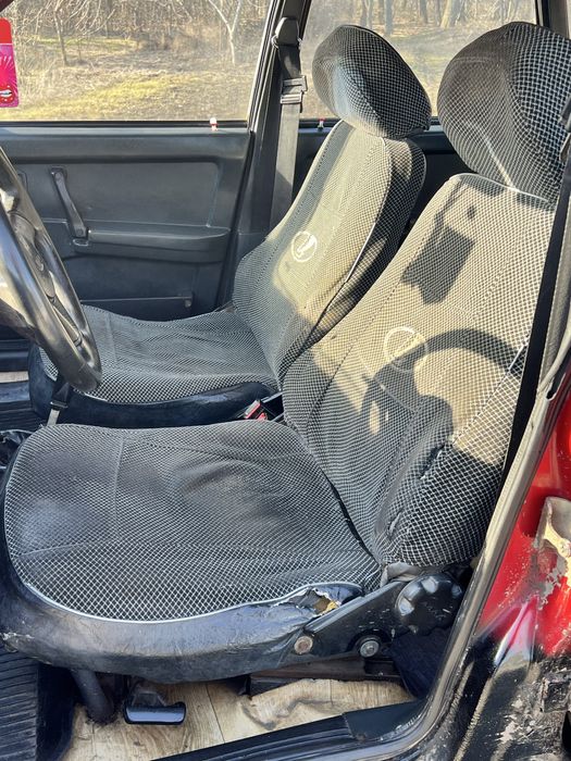 ВАЗ 2109 1.3 Бензин 1995 год Не гнилая По т.п