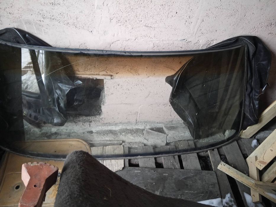 Стекло лобовое москвич 2141