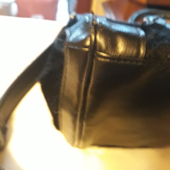Torebkę czarną sprzedam