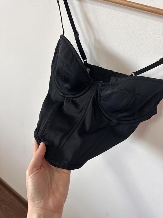 красивий вишуканий корсет