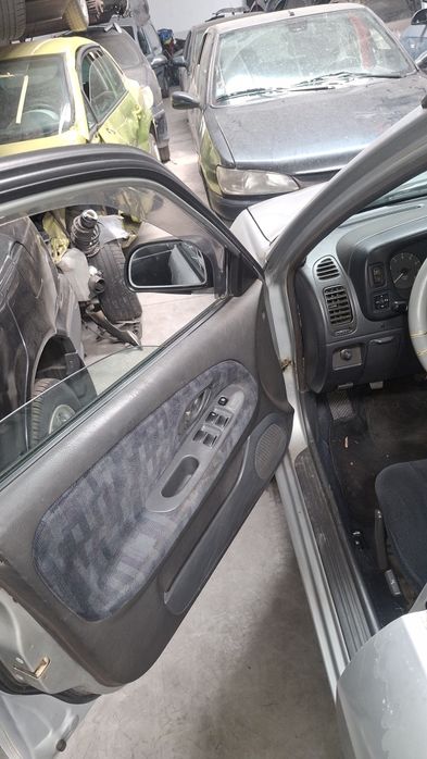 Mitsubishi lancer para peças