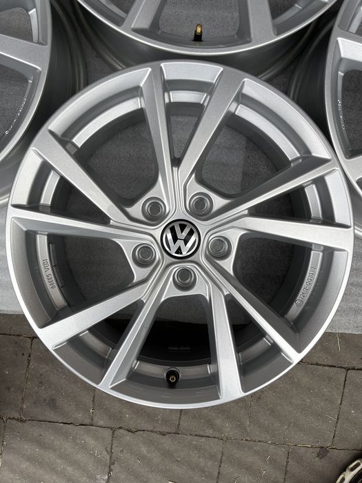 Нові Диски R17 5x112 Et46 6.5J. Volkswagen Golf Jetta Touran T-Roc