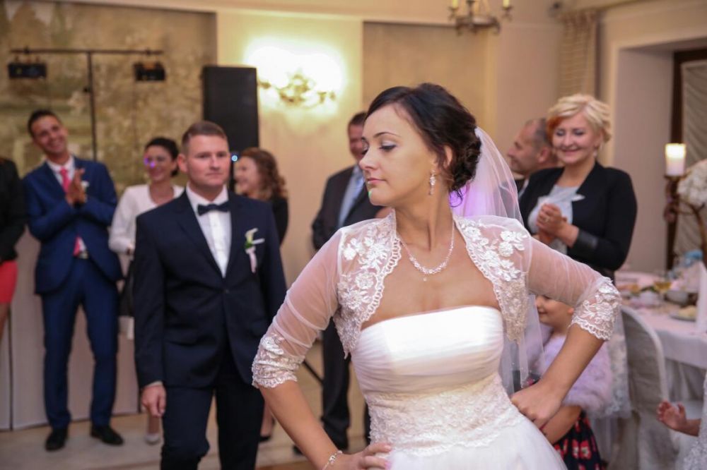 Suknia Ślubna MS-Moda rozmiar 36-38+ dodatki