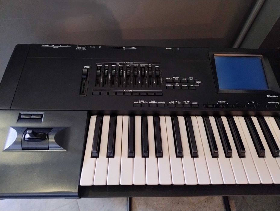 Keyboard / workstation / syntezator Korg i30 HD