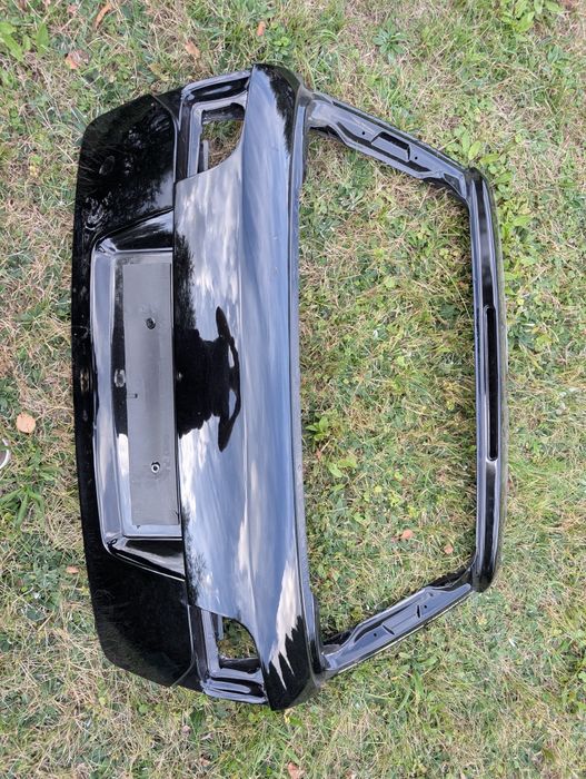 Klapa bagażnika Audi A4 B7 LY9B