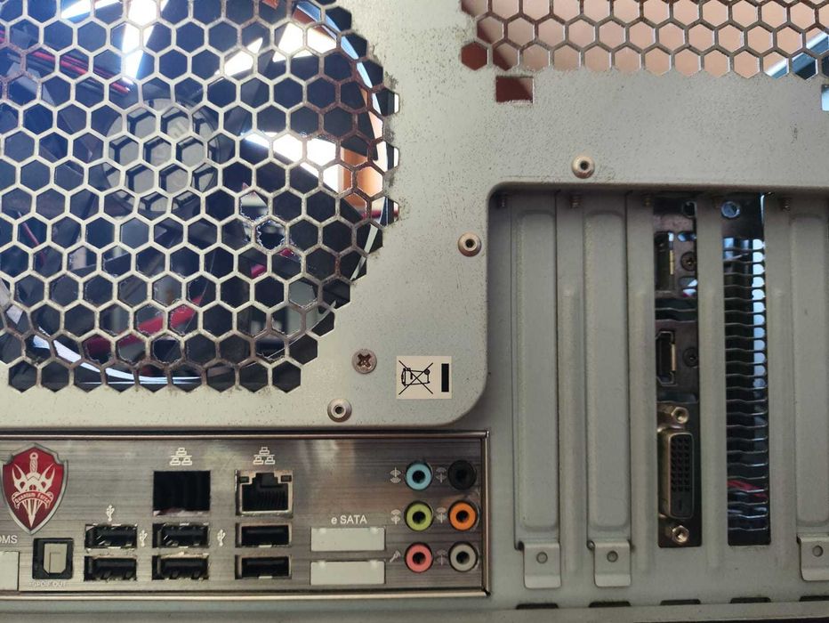 PC antigo (com extras)486997267631974403