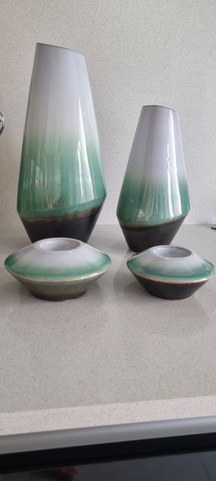 Jarros  e porta velas