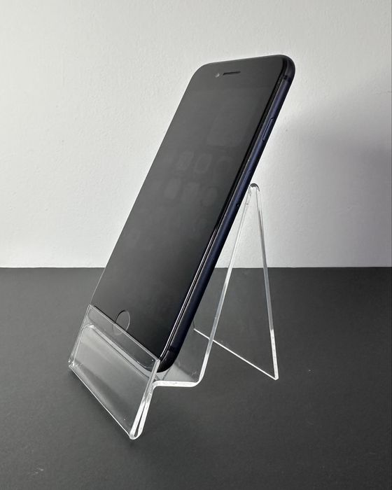 Iphone 8/64gb отличное состояние