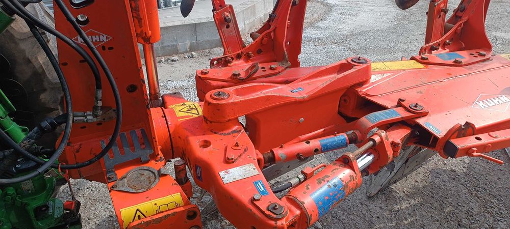 Pług Kuhn MultiMaster 122