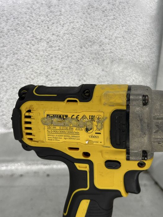 Гайковерт ударный аккумуляторный DeWALT DCF894 комплект гайковерт