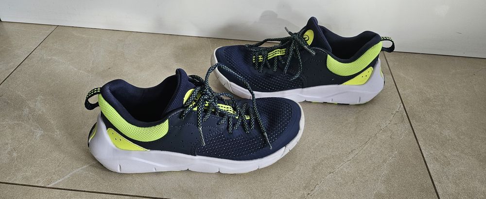 Buty sportowe Decathlon 36 rozm.