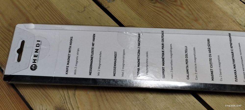 Listwa magnetyczna Hendi na noże i narzędzia 62cm z haczykami profesjonalna
