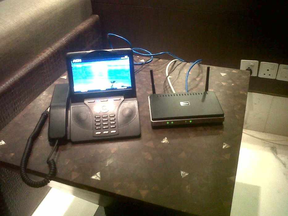 Videophone IRIS 3000, a VoIP device.64739077727746121