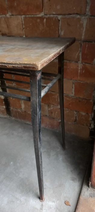 Стол металлический   б у