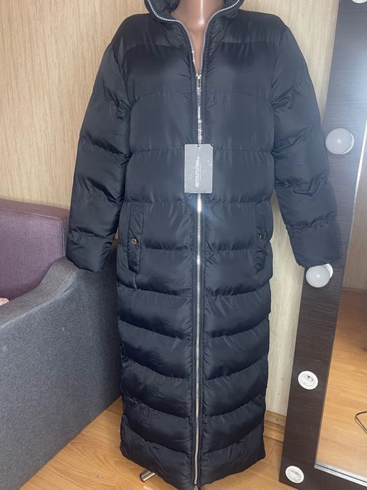 Довге  зимове стьобане пальто від бренду Pretty little thing