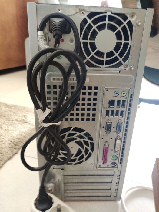 Torre de computador hp