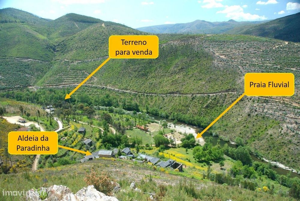 Terreno junto ao Rio Paiva