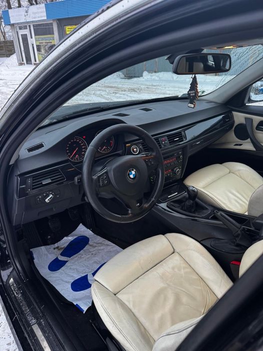 BMW E91 2011R 2.0D