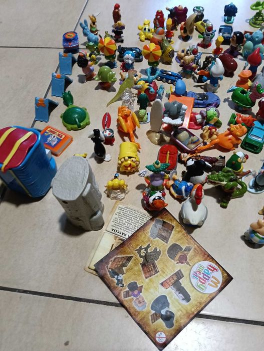 brinquedos em tamanho pequeno