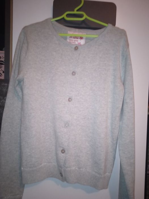 Sweterek szary 140