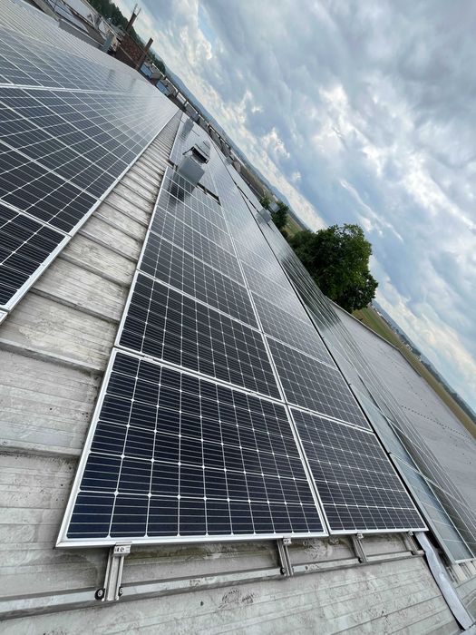 Mycie Paneli Fotowoltaicznych Okien Przeszkleń Wodą Demineralizowaną